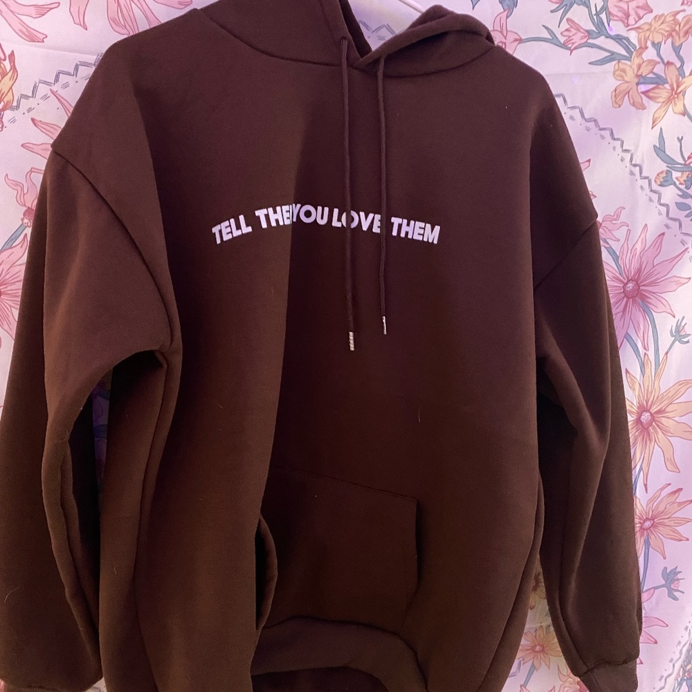 Brown sweatshirt